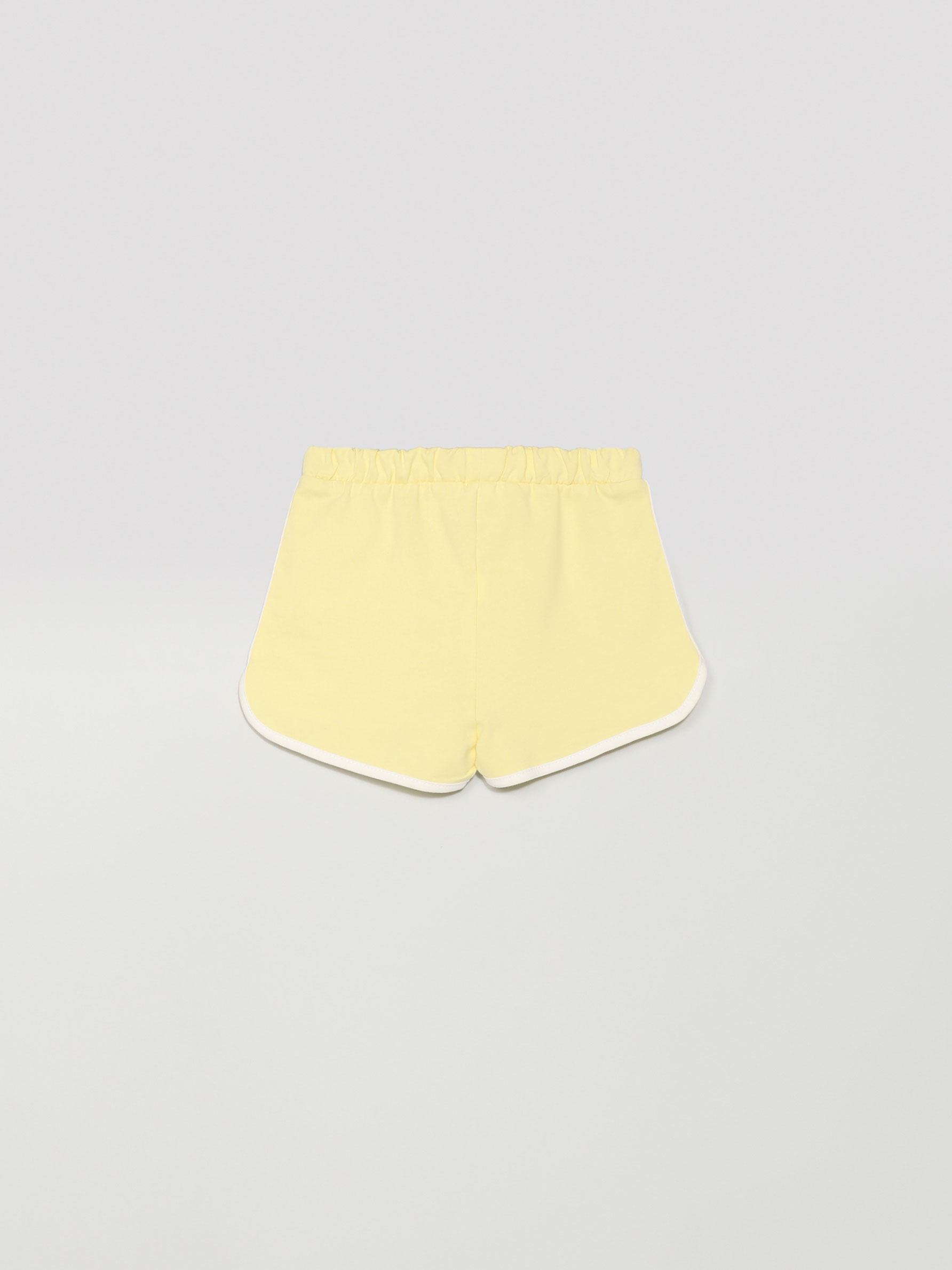 2-Pack of plain and contrast plush 