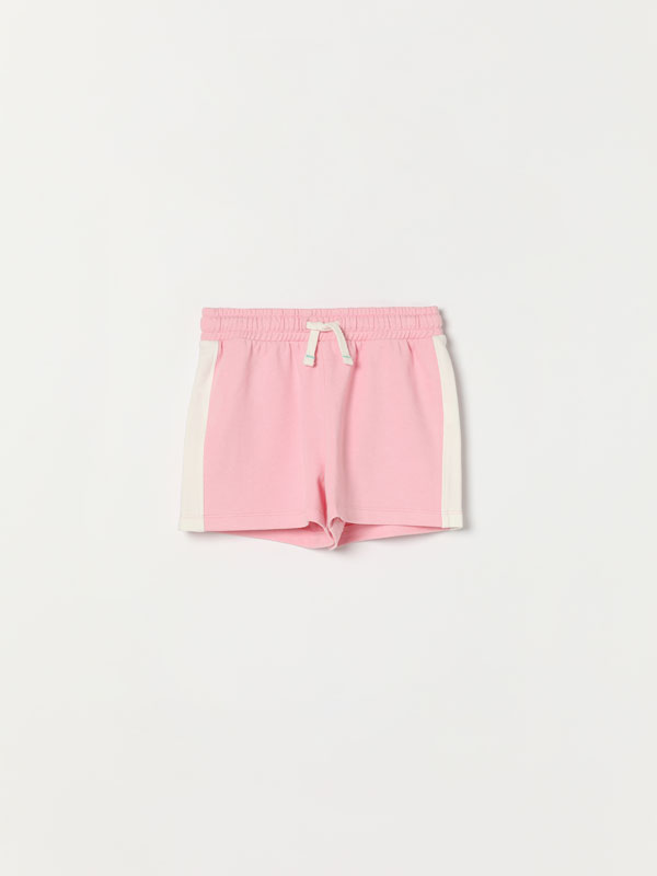 Cortos de Shorts o piratas para Niña de Under Armour | FASHIOLA.es
