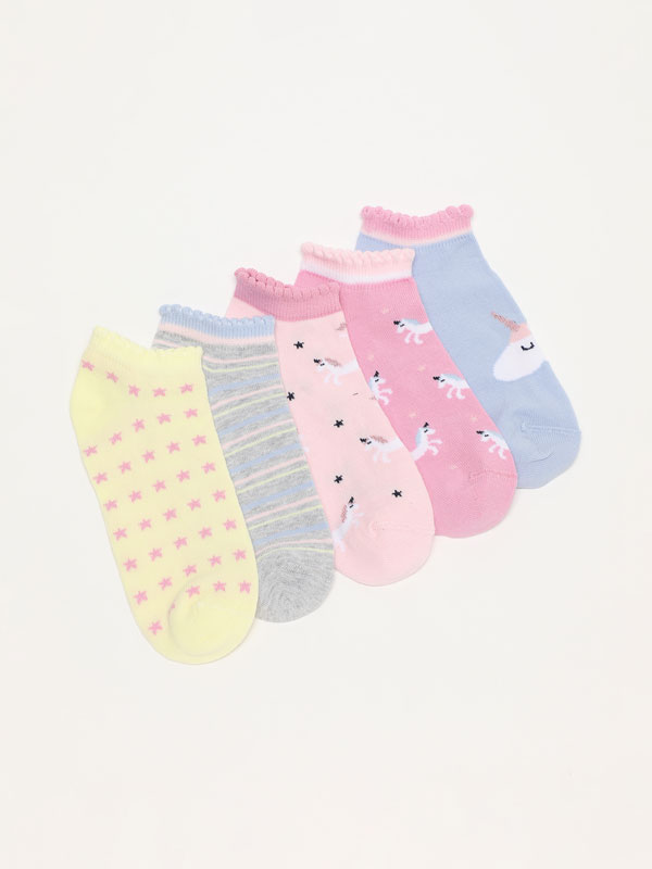 Pack of 5 pairs of ankle socks.