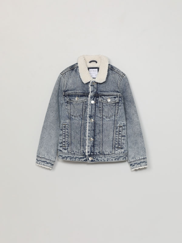 Denim jacket with faux shearling lining 