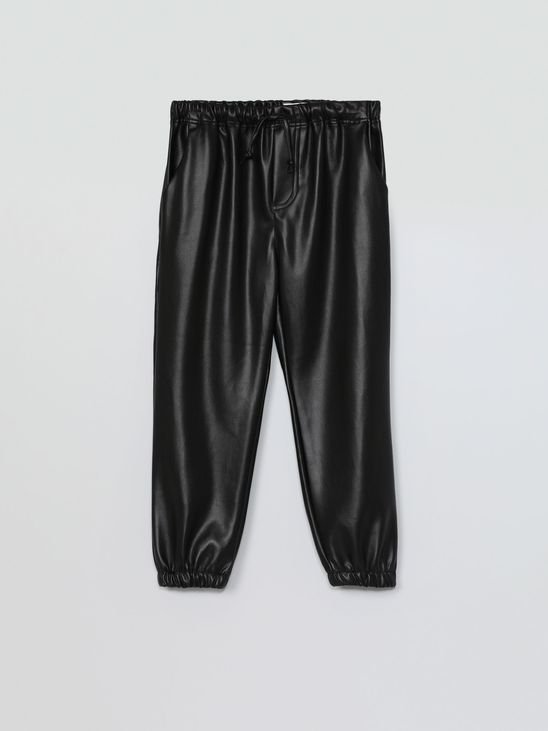 Pantalón jogger efecto piel - PANTALONES - TODA LA COLECCIÓN - NIÑA | 4- 14  años - NIÑOS - | Lefties España (Canarias)