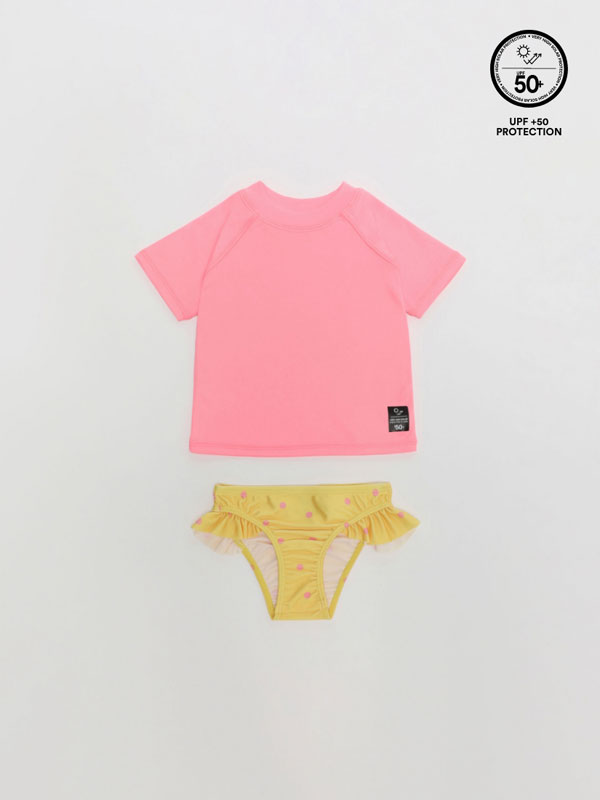Swimsuit bottoms and sun protection UPF50 T-shirt set