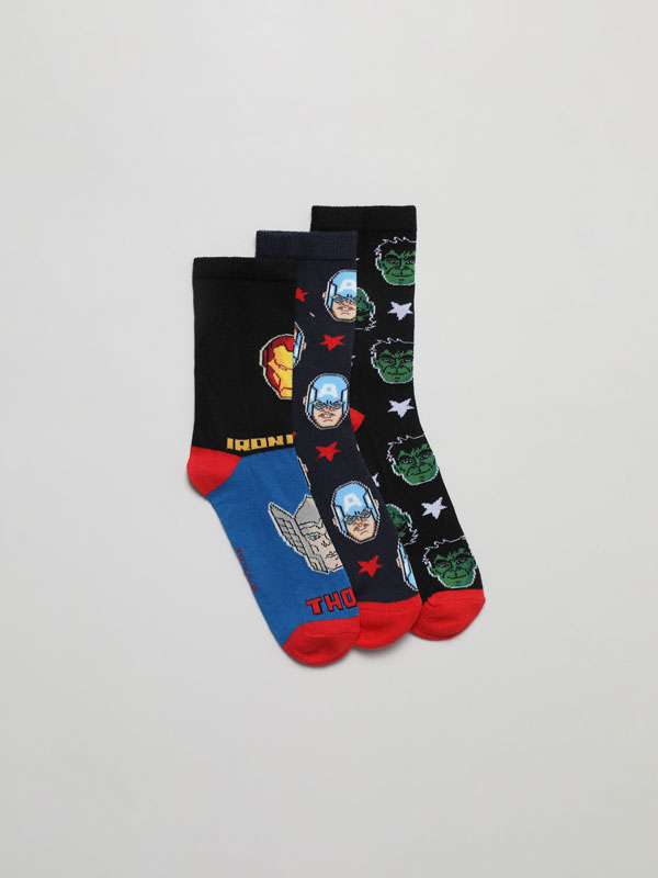 Pack of 3 pairs of long socks with a Marvel Avengers © print .