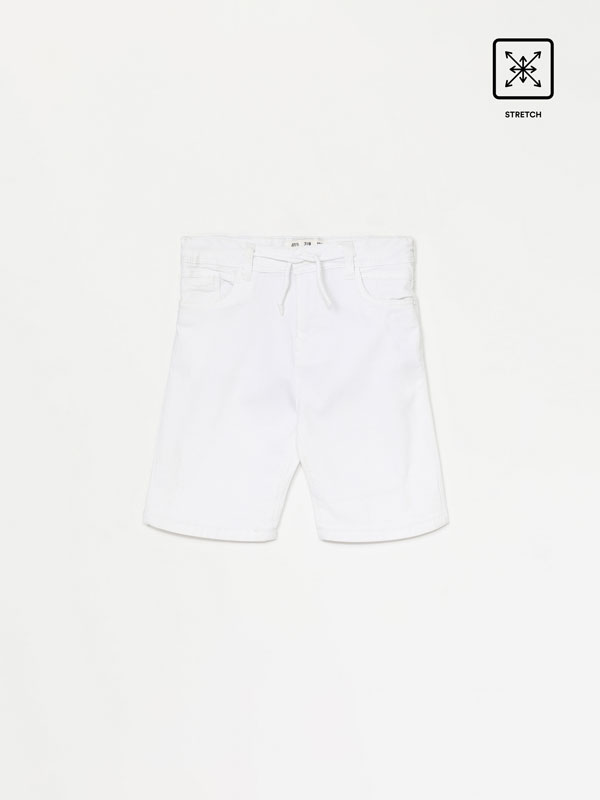 Stretch coloured denim Bermuda shorts