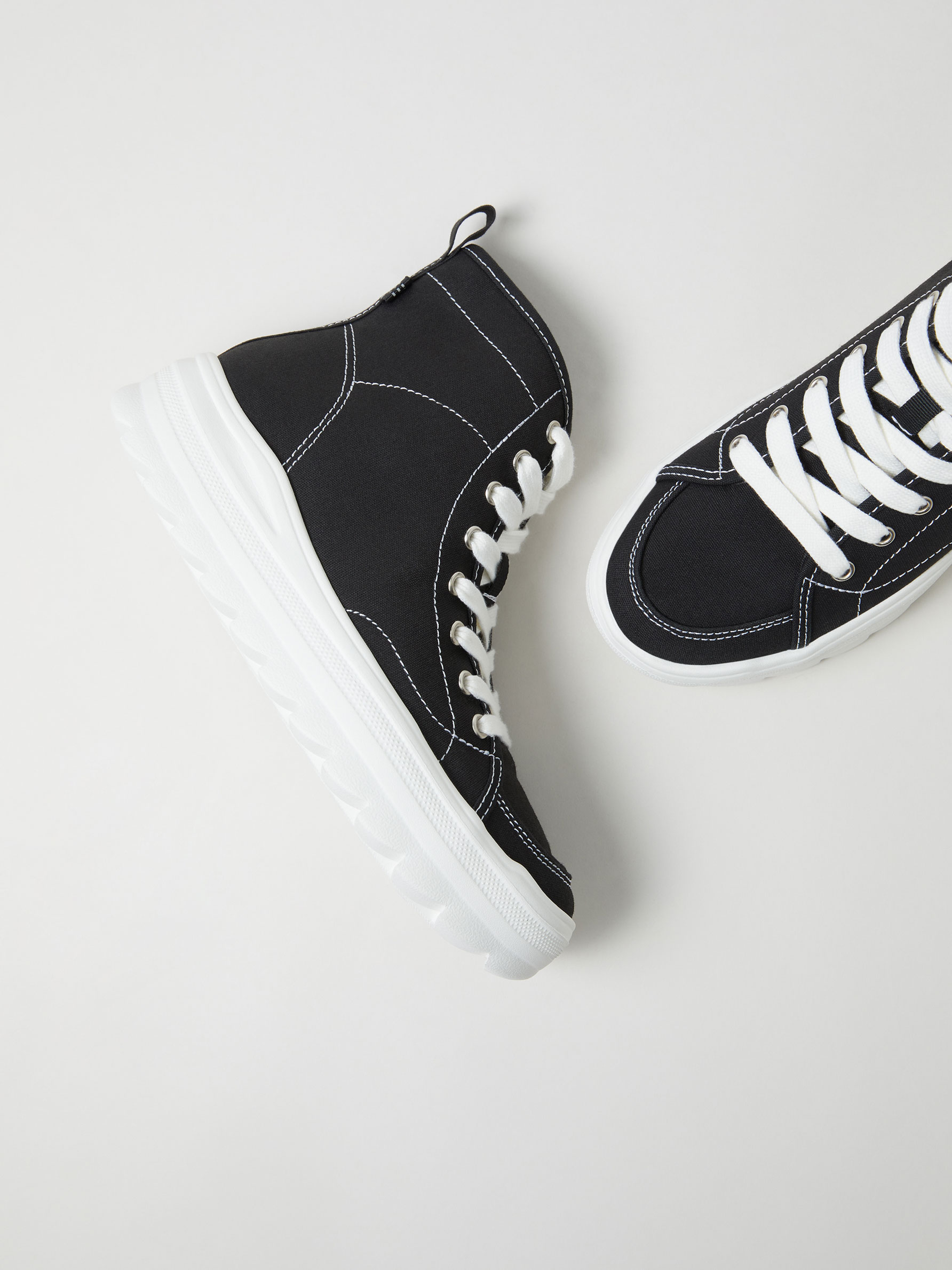 Deportivo botín tejido - ZAPATOS - TODA LA COLECCIÓN - MUJER - | Lefties  Mexico