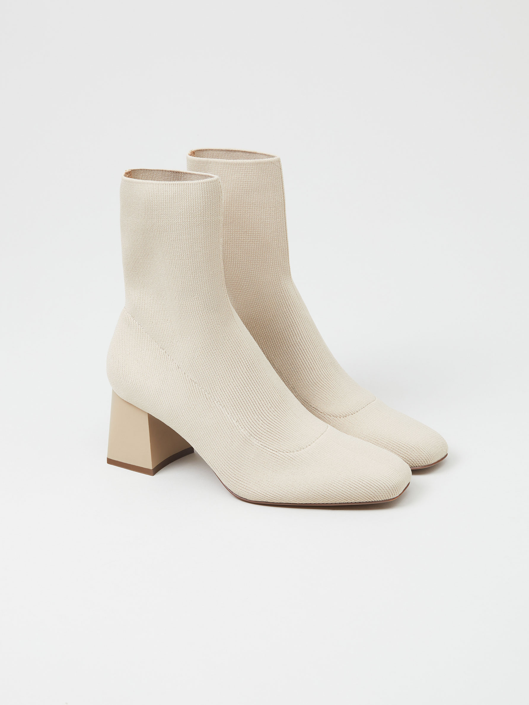 Botín tacón calcetín - Botas | Botines - ZAPATOS - TODA LA COLECCIÓN -  MUJER - | Lefties Mexico