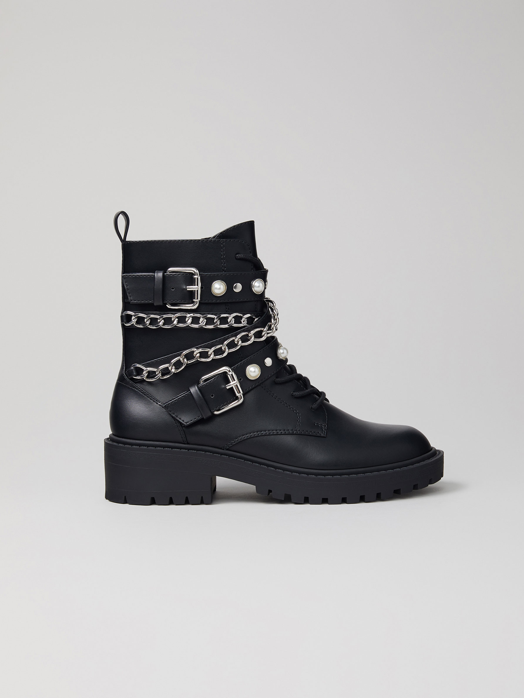 Botín motero - Botas | Botines - ZAPATOS - TODA LA COLECCIÓN - MUJER - |  Lefties Mexico