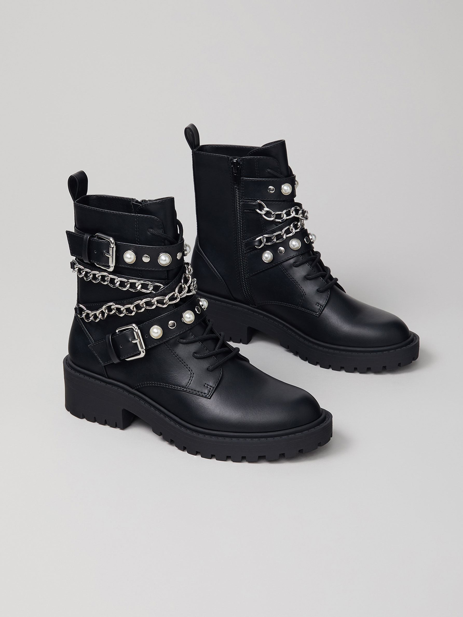 Botín motero - Botas | Botines - ZAPATOS - TODA LA COLECCIÓN - MUJER - |  Lefties Mexico