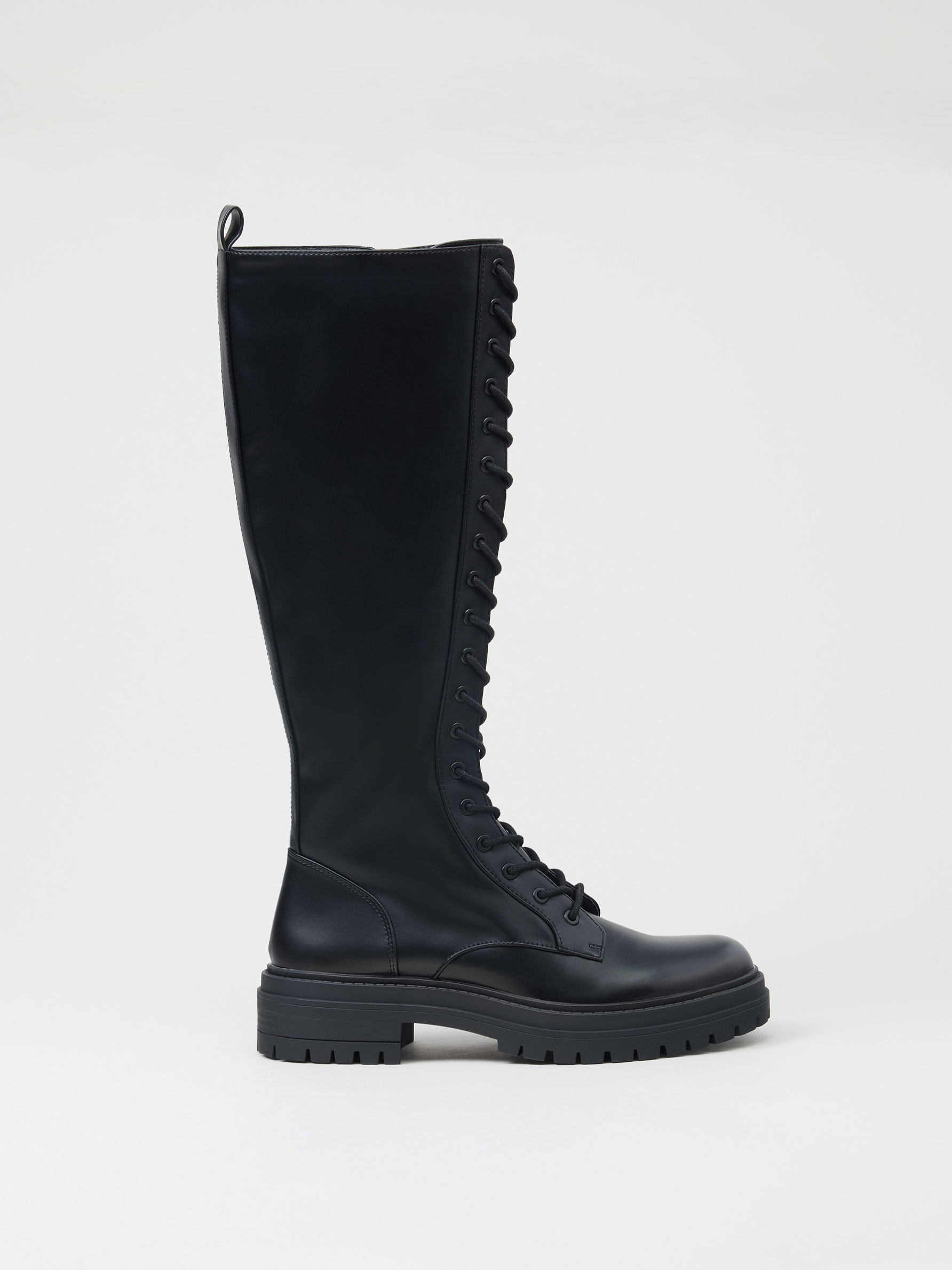Bota biker com atacadores - CALÇADO - TODA A COLEÇÃO - MULHER - | Lefties  Portugal