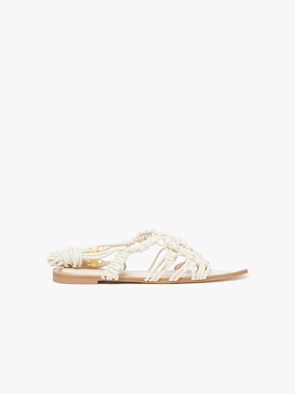 Sandalias planas de mujer | Lefties Nueva Colección
