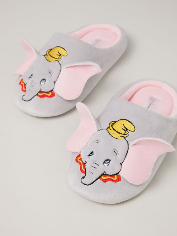 Dumbo house slippers ©DISNEY