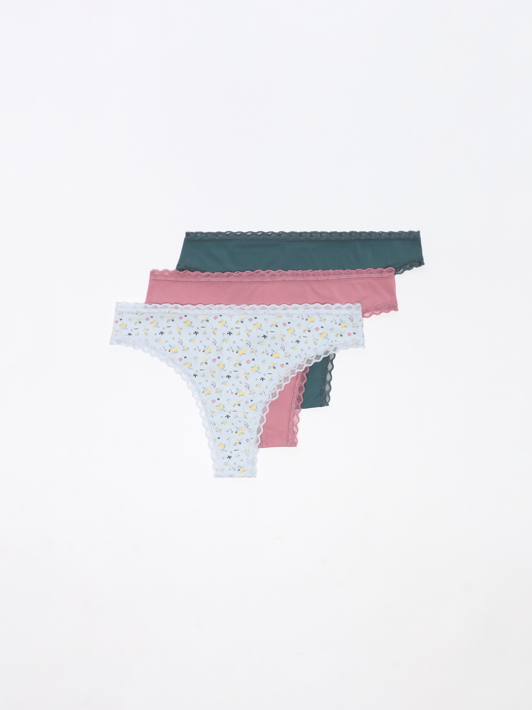 3-Pack of Brazilian briefs with lace trim - Thong