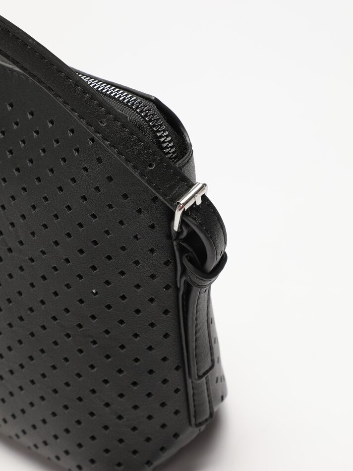 Diecut faux leather crossbody bag Lefties Morocco