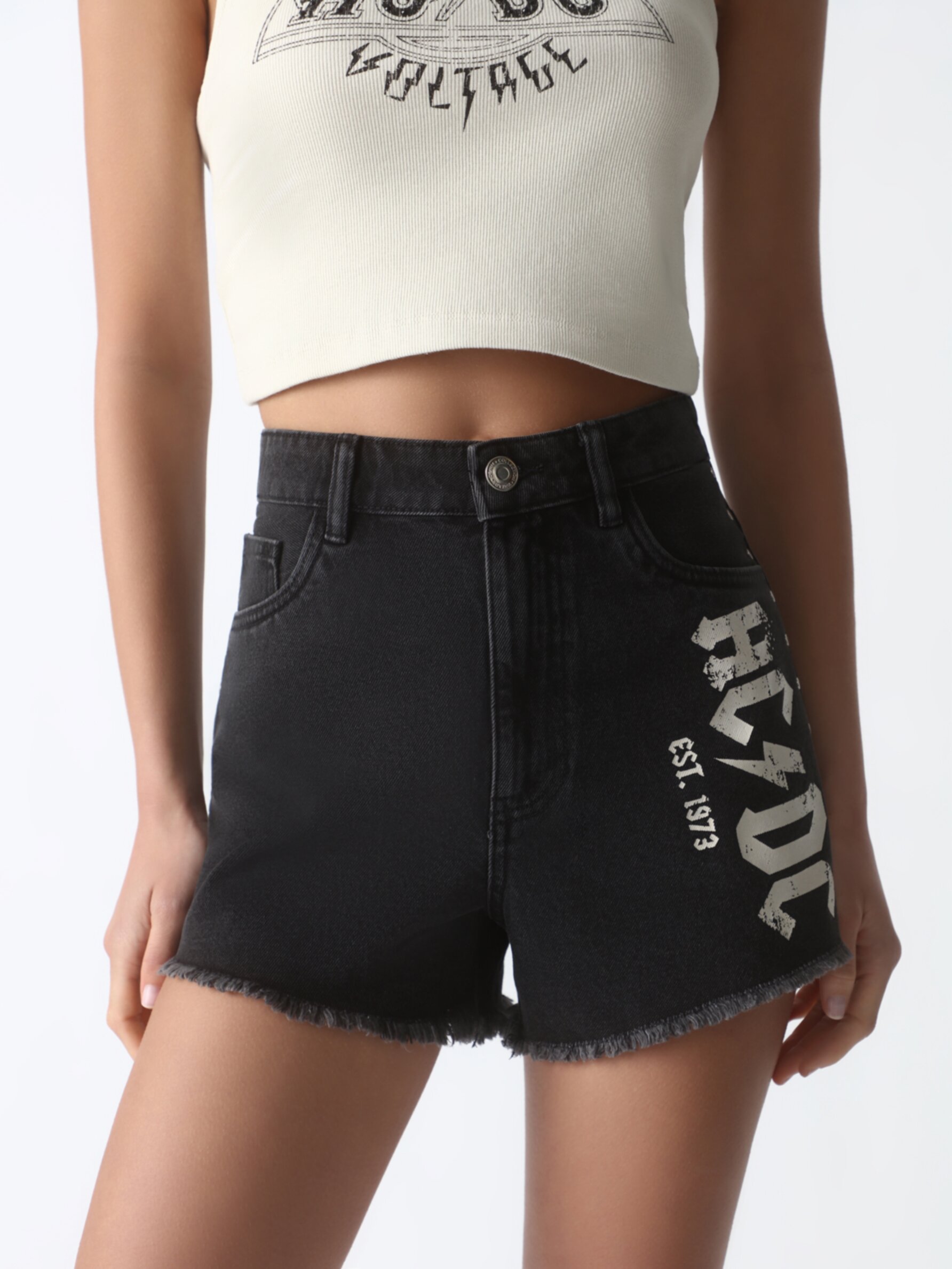 Lefties 2025 short mujer