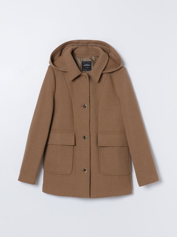Woolly coat with hood