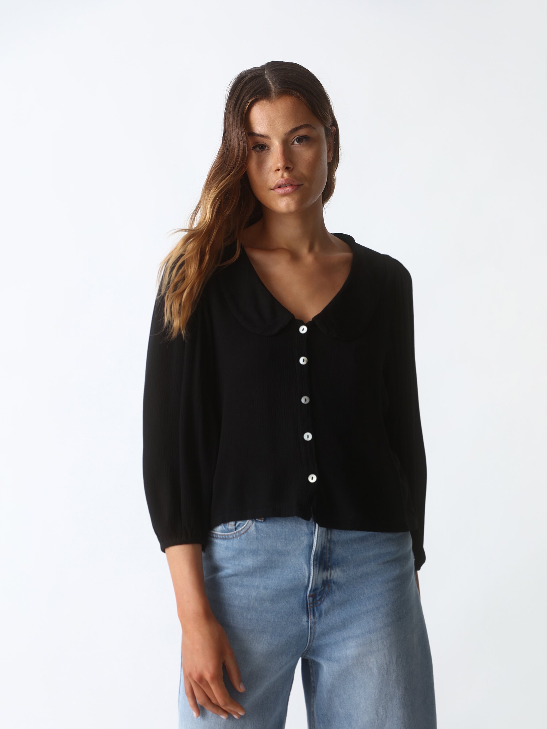 Peter Pan collar blouse