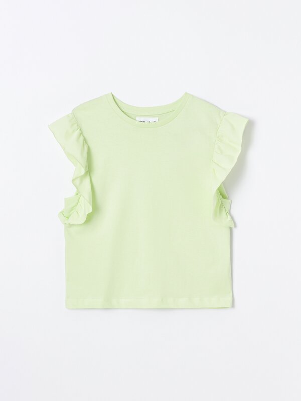 T-shirt with ruffled sleeves