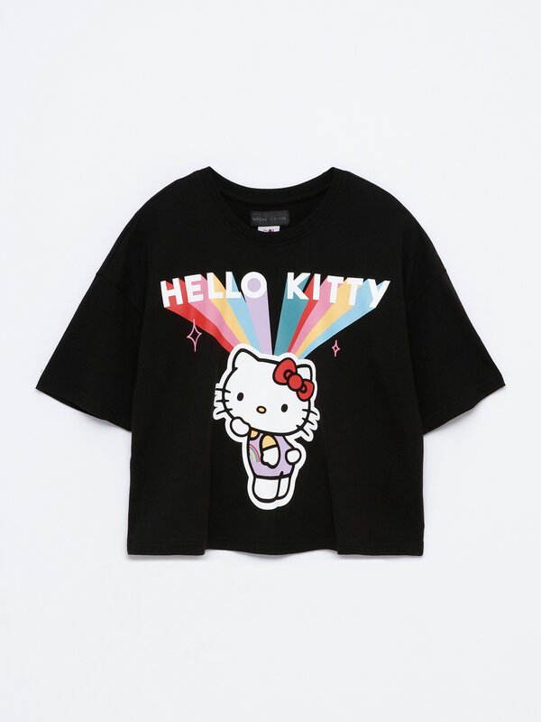 T-shirt cropped estampada da Hello Kitty ©SANRIO