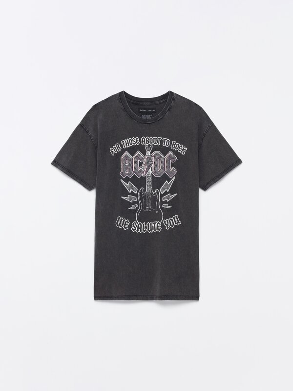 T-shirt dos ACDC ©Universal