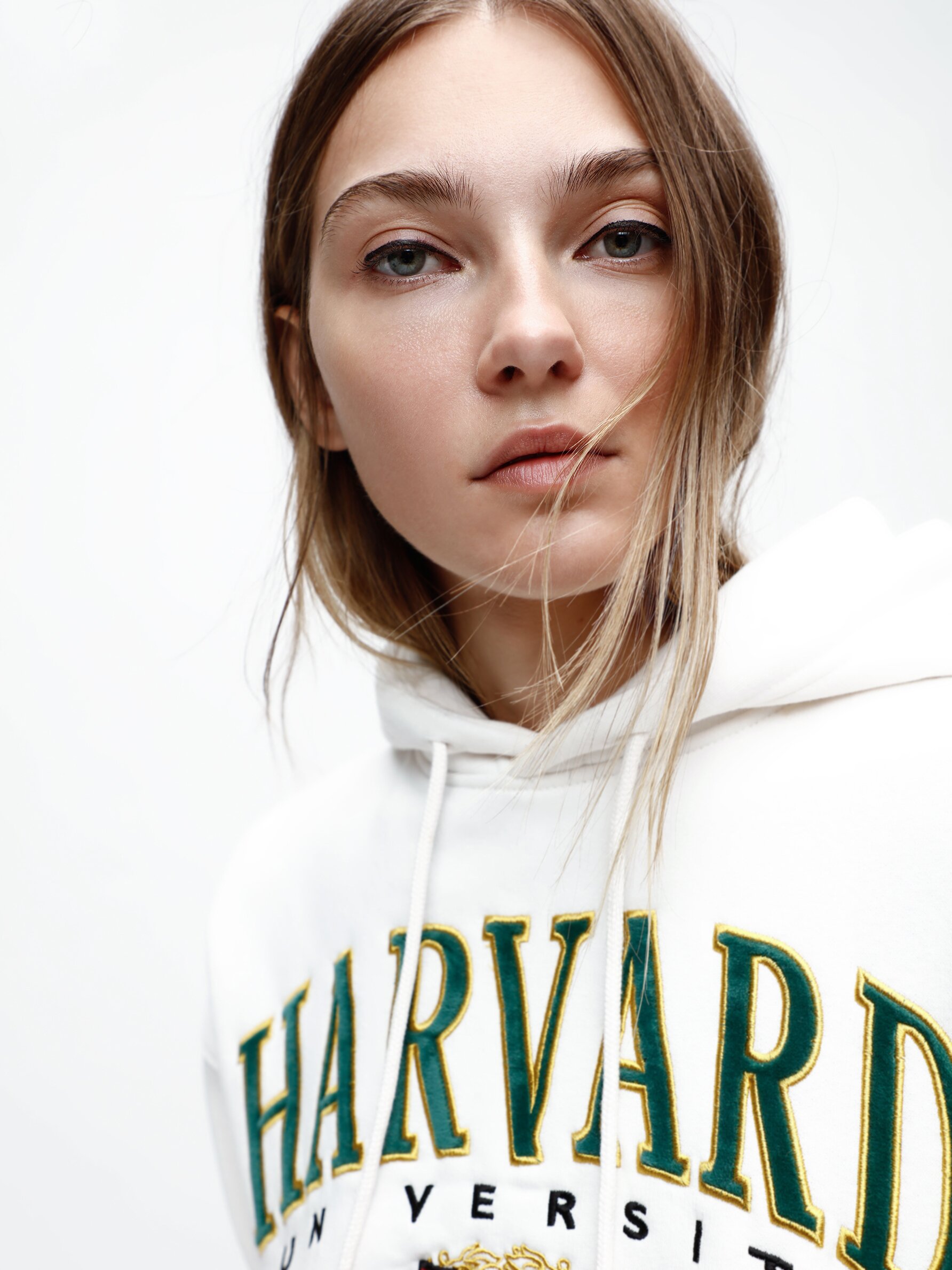 Cropped Harvard University ICLG hoodie NEW IN Woman