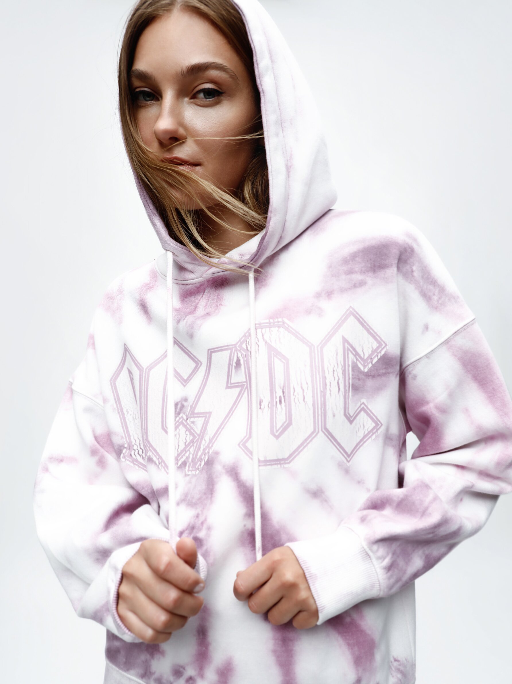 Long tie sales dye hoodie