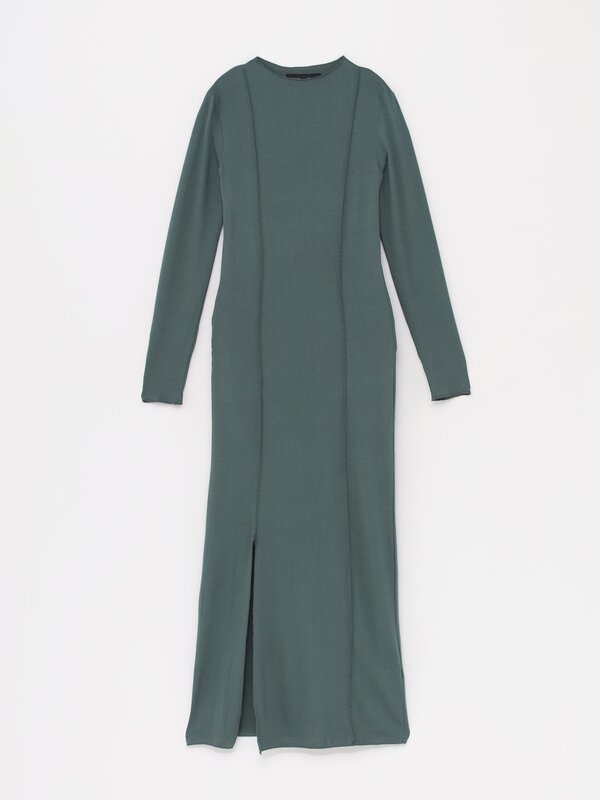 Dikiş detaylı uzun elbise