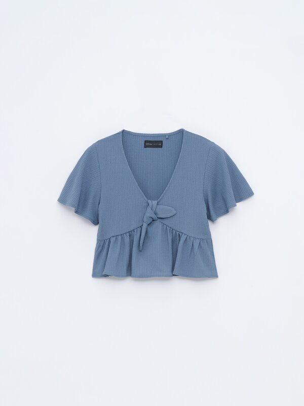 Cropped T-shirt with ruffles