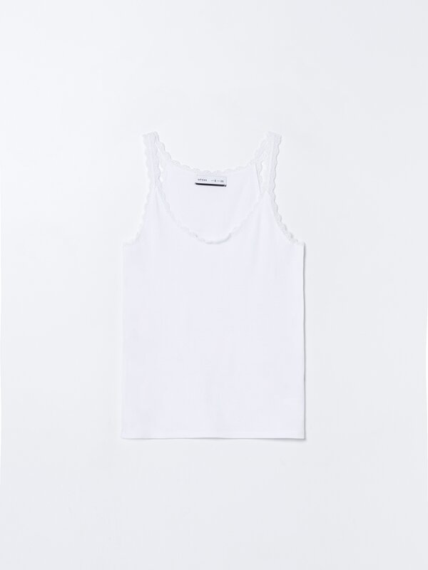 Dantelli askılı t-shirt