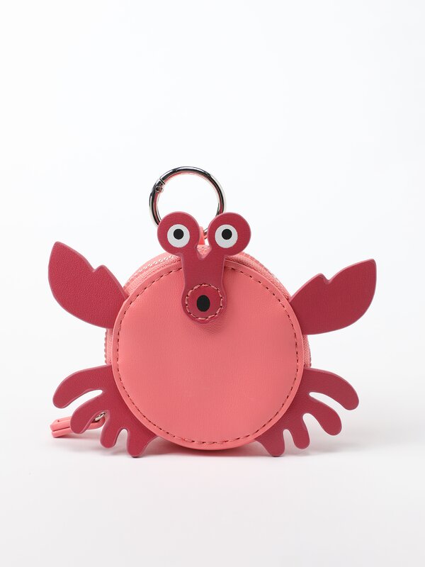 Crab-shaped purse