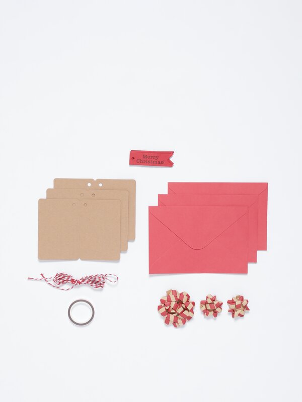Gift wrapping set