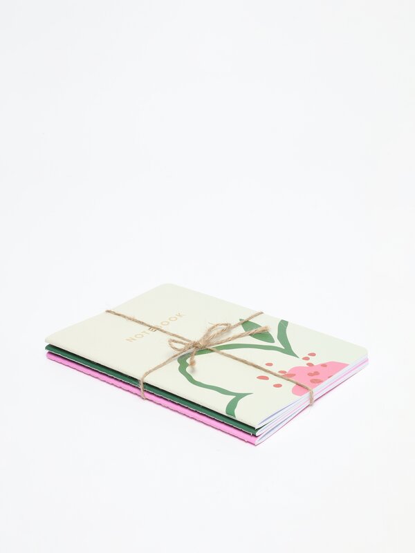 Pack of 3 assorted A5 notebooks
