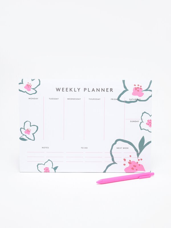 Weekly planner and pen set