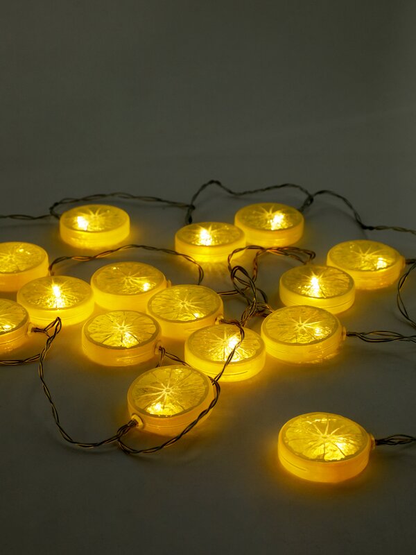 Grilanda de 15 luces LED de limóns