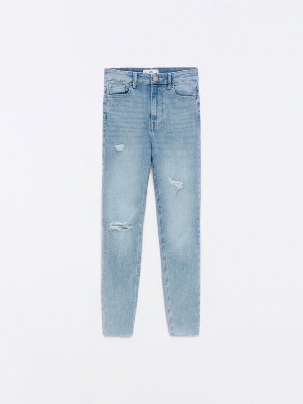 Skinny highwaist jeans.