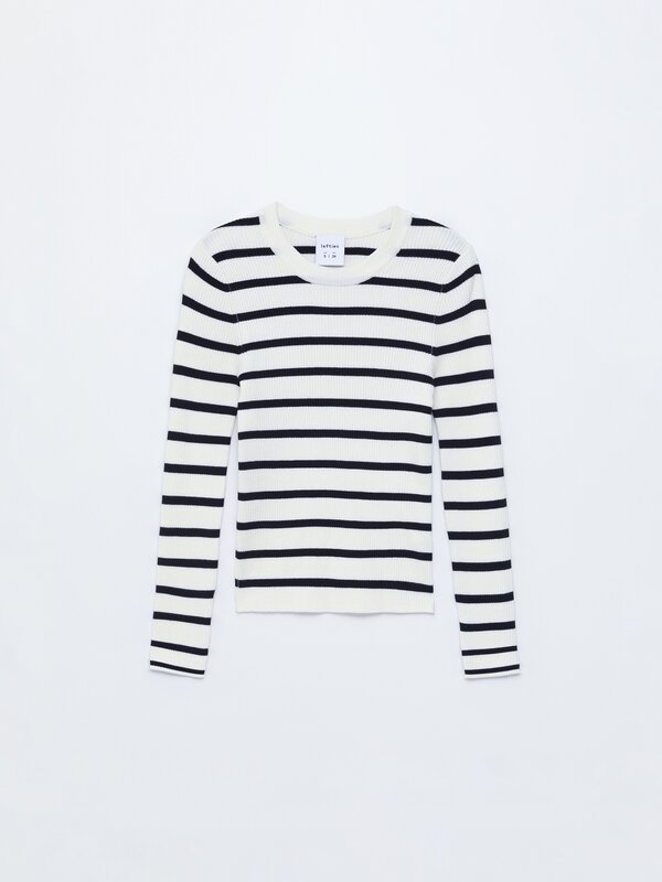 Ribbed long sleeve sweater