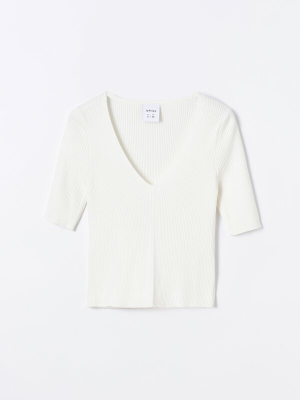 Ribbed V-neck sweater