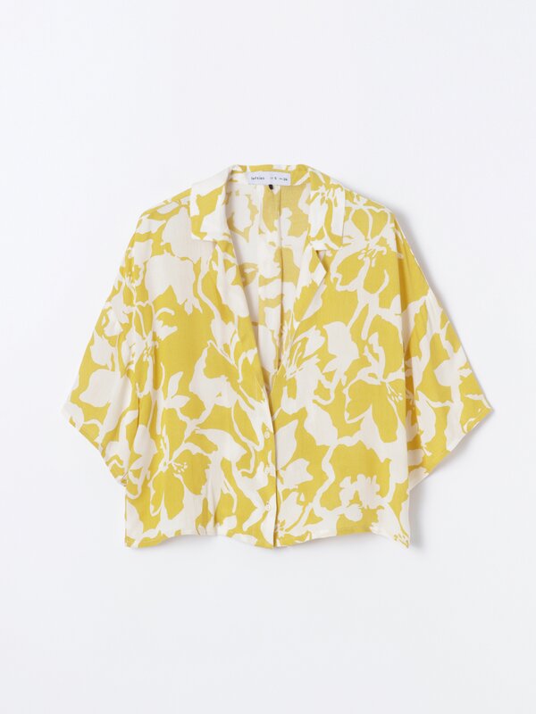 Short sleeve crepe cropped shirt