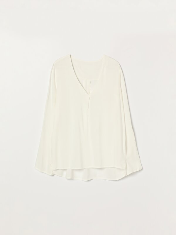 V-neck shirt
