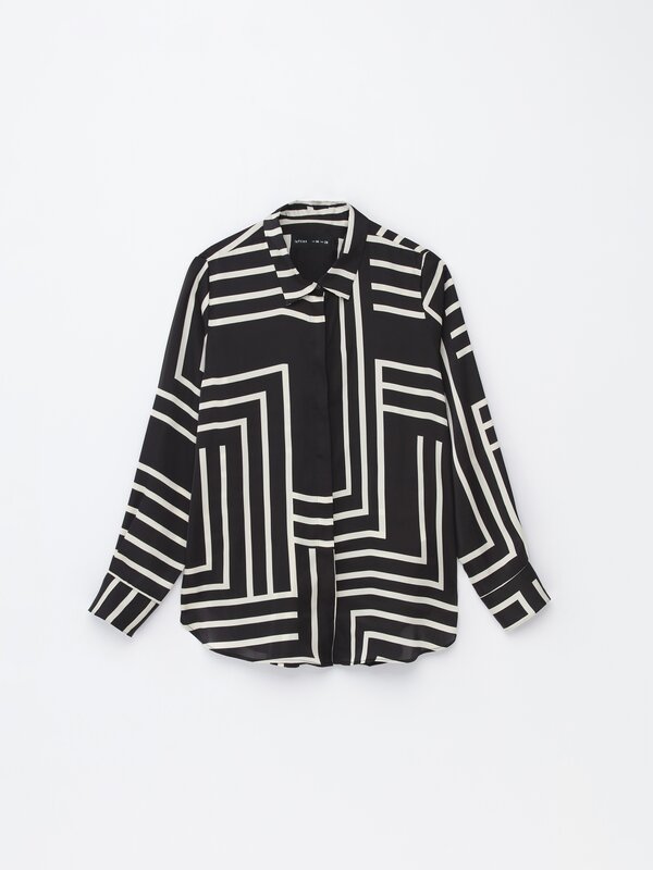 Camisa satinada oversize de manga larga