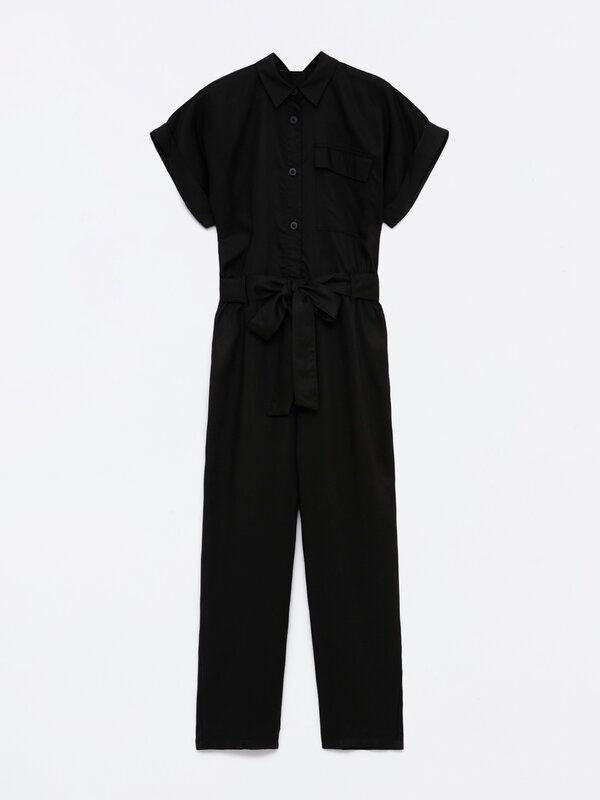 Jumpsuit with short buttoned sleeves