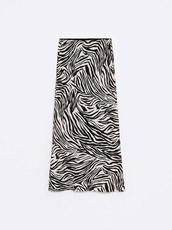 Long skirt with side slit