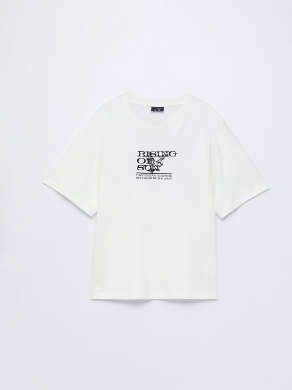 Printed T-shirt with embroidery