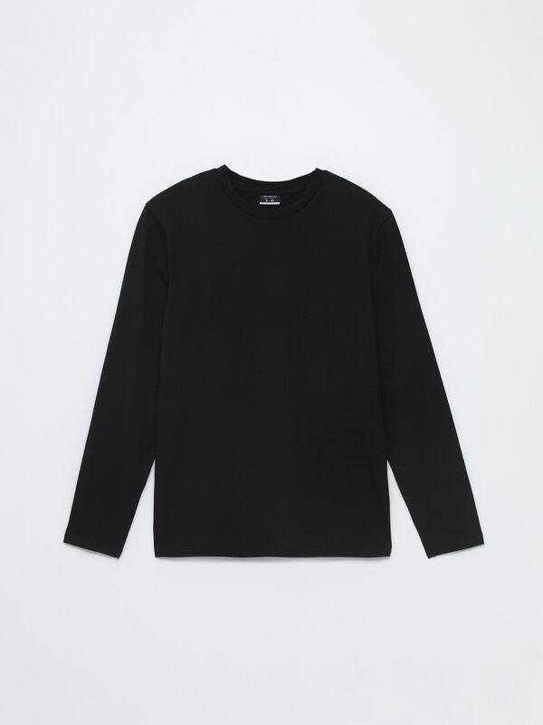 Basic T-shirt with long sleeves