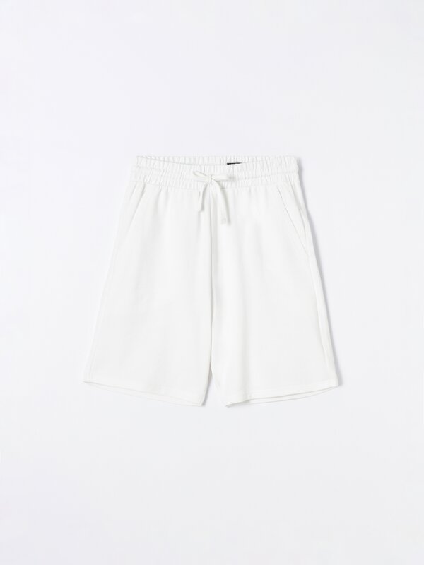Basic plush Bermuda shorts