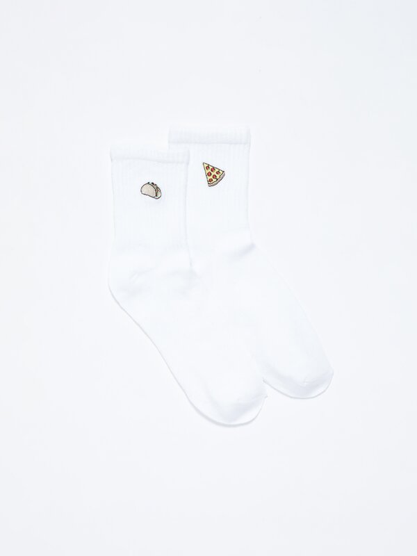 Pack of 2 pairs of embroidered socks