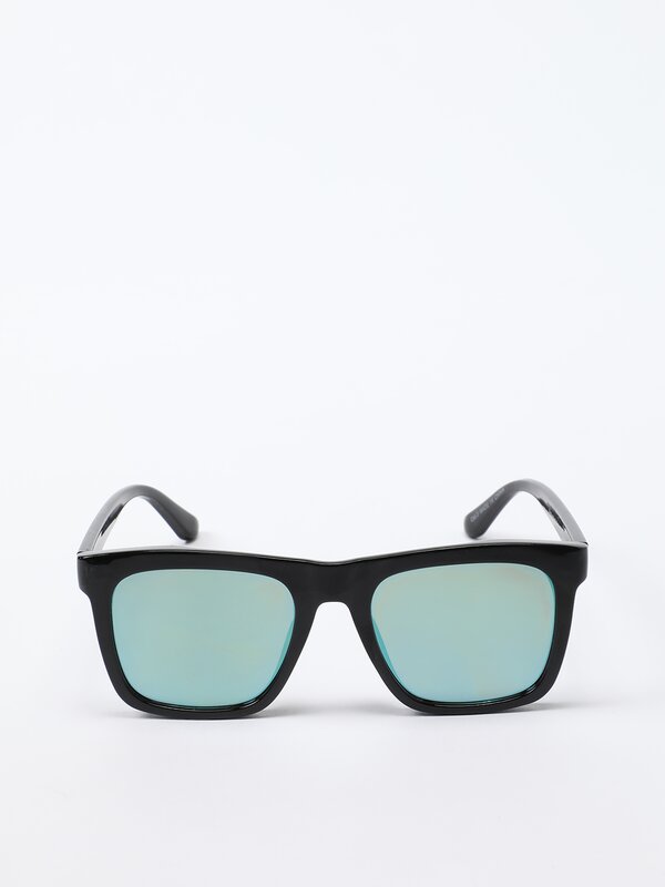 Mistral x Lefties square sunglasses
