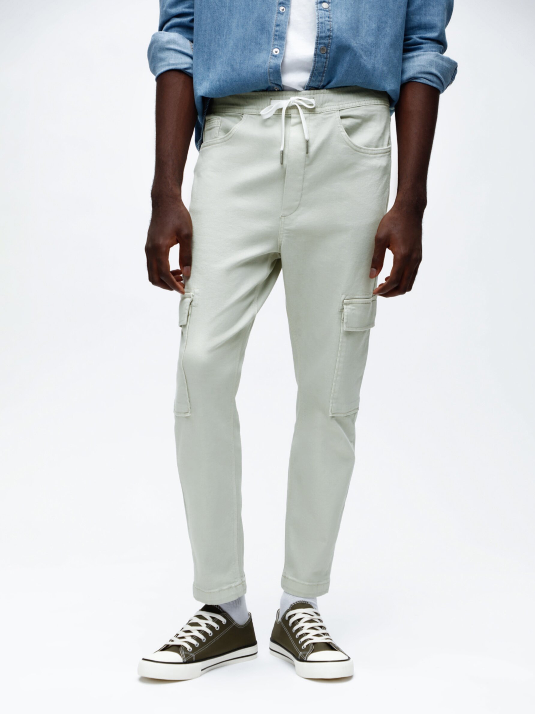 Pantalon jogger best sale blanco hombre