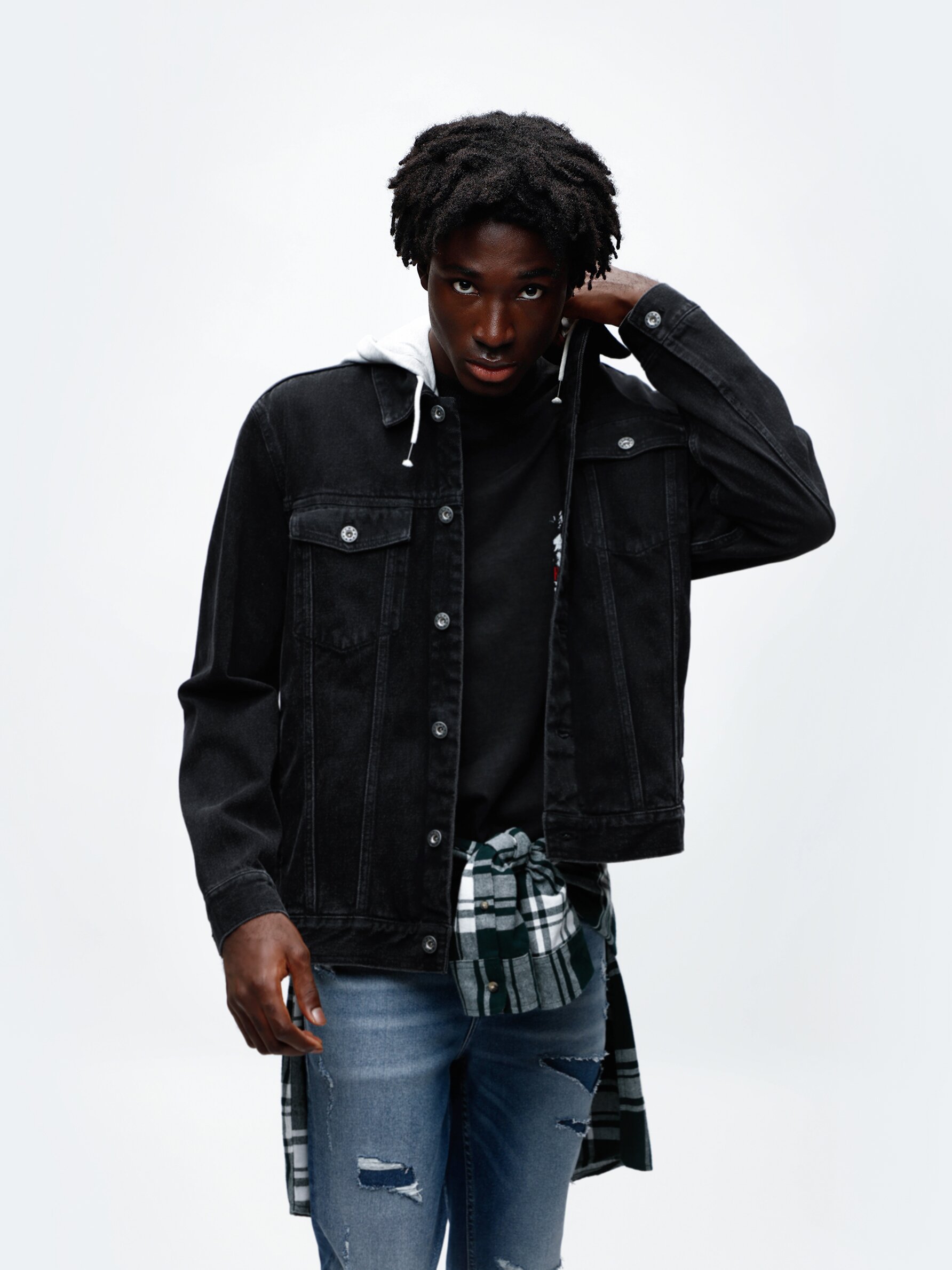 Ripped denim jacket best sale mens black