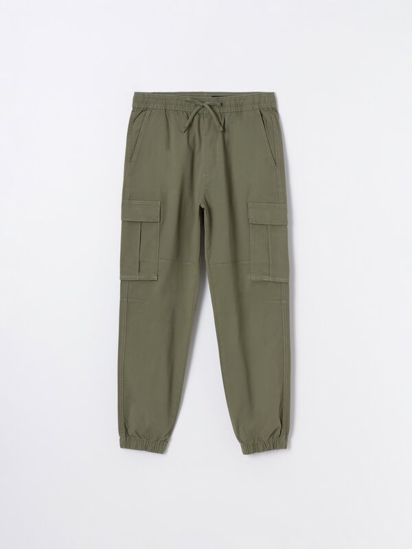 Jogging trousers with pockets