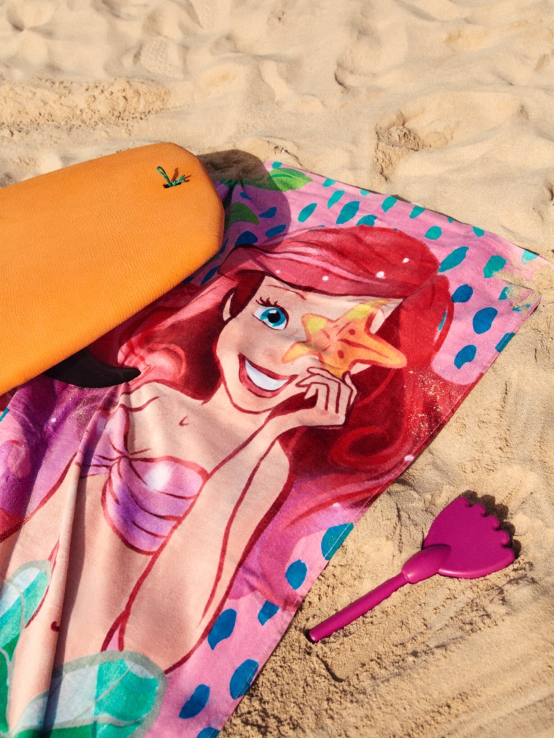 Little mermaid sales bath towel